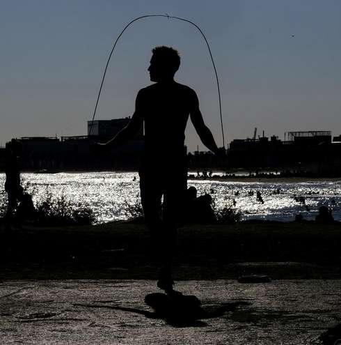 Recomandare de activitate fizica: adultii – 150 min/saptamana, copiii – o ora/zi