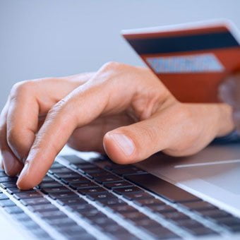 Plăți online cu cardul bancar