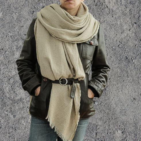 Șal din canepa moale. Fular moale din canepa.