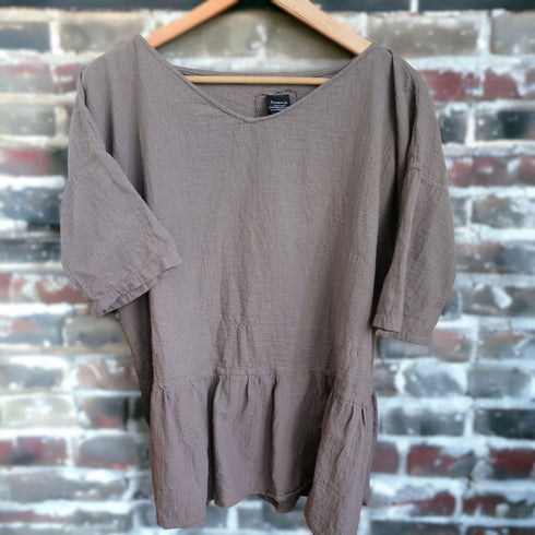 Bluza de vara pentru doamne din panza topita de bumbac. Camasa dama din tesatura naturala.