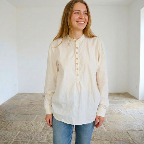 Cămașă Tunică Unisex din panza topita: Eleganță Relaxată și Farmec Distinct