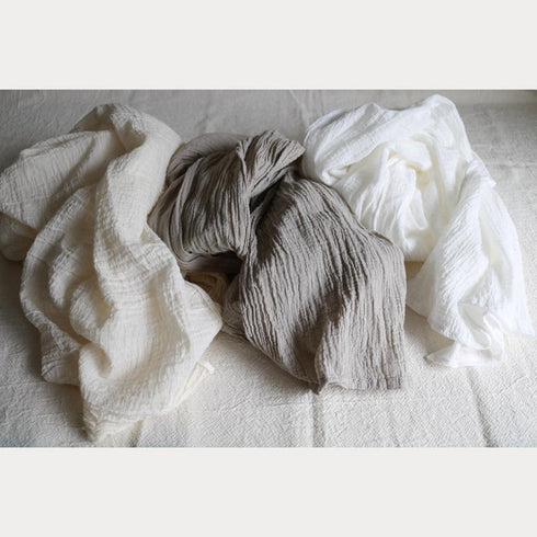 Esarfa din panza topita. Esarfa unisex din bumbac. Șal/Fular - natur sau alb sau gri deschis