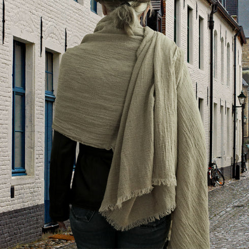 Șal din canepa moale. Fular moale din canepa.