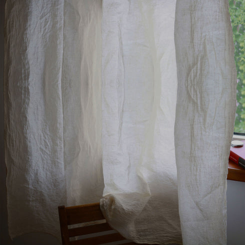 Perdea semitransparenta din tesatura amestec de cânepă și bumbac