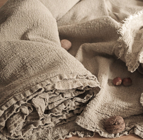 Pătură din cânepa. Cuvertura moale și plăcută