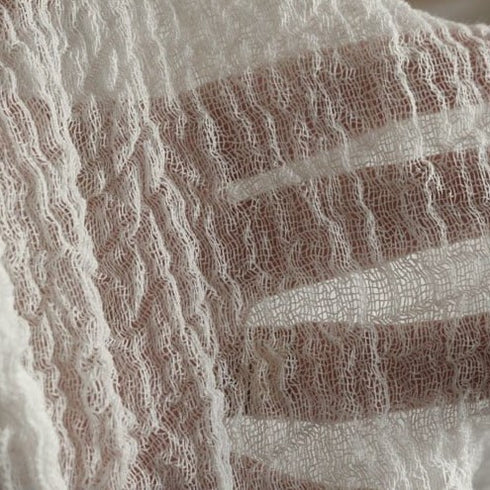 Esarfa din bumbac fiert textura creponata sal moale crem deschis accesoriu boho Foxenia