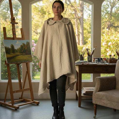 Poncho medieval unisex din in si bumbac cu gluga generoasa si margini brute culoare natur Foxenia