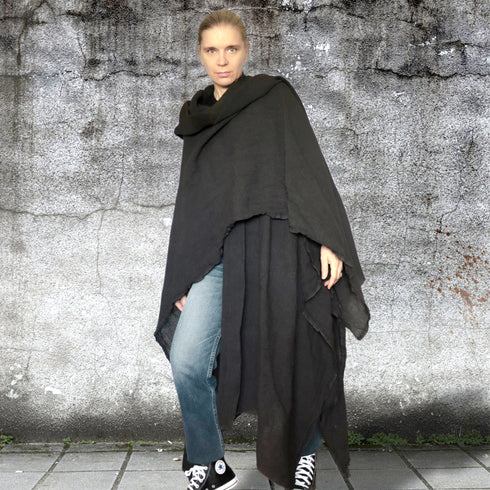 Pelerina medievala tip poncho cu gluga din canepa si bumbac maro pamantiu stil Jedi Foxenia - ansamblu