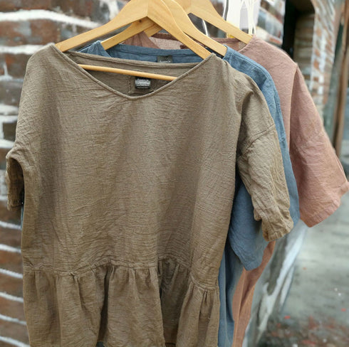 Bluza de vara pentru doamne din panza topita de bumbac. Camasa dama din tesatura naturala.