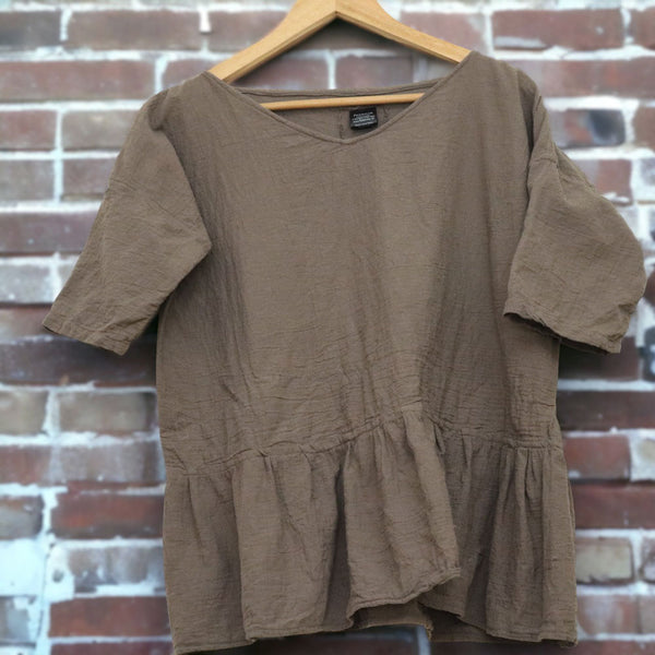 Bluza de vara pentru doamne din panza topita de bumbac. Camasa dama din tesatura naturala.