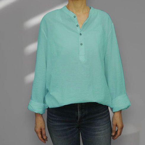 Cămașă unisex cu mâneci largi. Cămașă fină de vară, din țesătură naturală de bumbac topit.