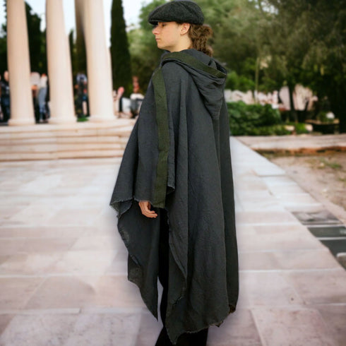 Pelerina unisex din canepa si bumbac stil medieval poncho universal negru - Foxenia