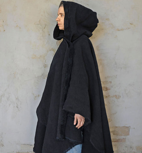 Pelerina Medievală Unisex din In și Bumbac: Eleganță Autentică și Mister